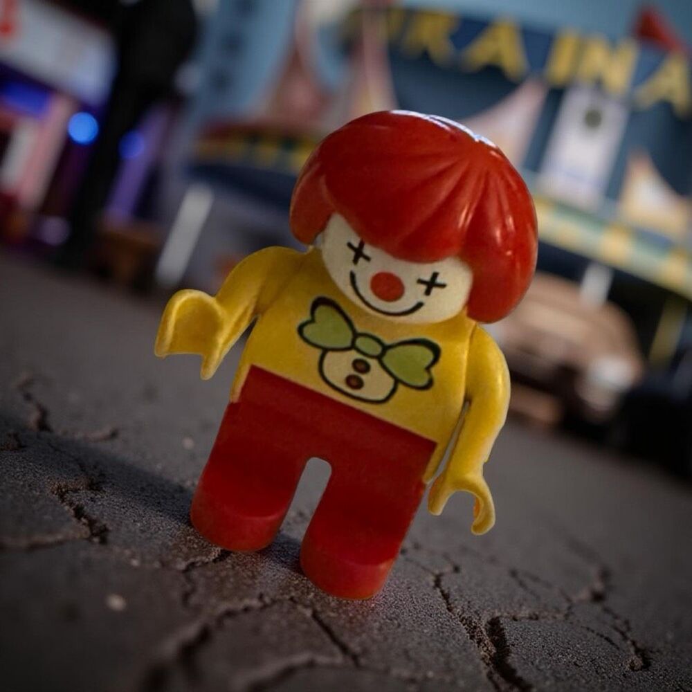 Vintage Lego Duplo Circus Female Clown Red Legs Red Hair Moveable Figure A10